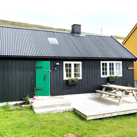 Charming Old Style Shanty Hvalba Exterior foto